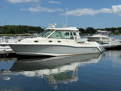 BOATZON | Boston Whaler 345 CONQUEST 2022