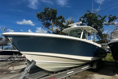 BOATZON | Boston Whaler 350 Outrage 2016