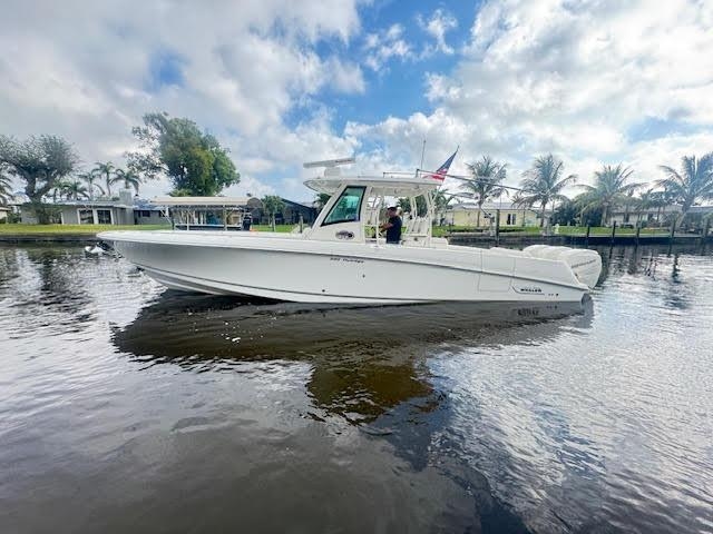 2016 Boston Whaler 350 Outrage - Sold Boat