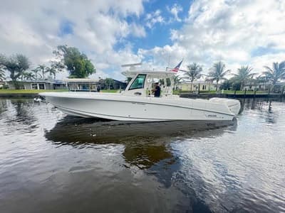 BOATZON | Boston Whaler 350 Outrage 2016