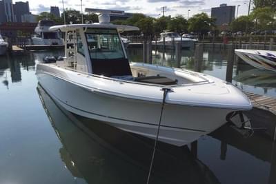 BOATZON | Boston Whaler 350 Outrage 2016 BOATZON | Boston Whaler 350 Outrage 2016