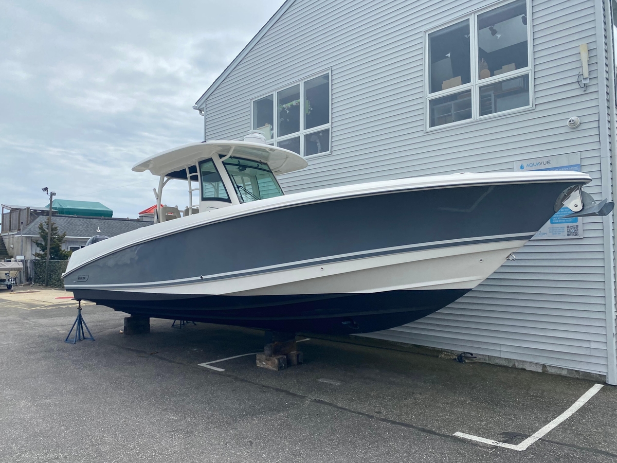 2017 Boston Whaler 350 Outrage - Sold Boat