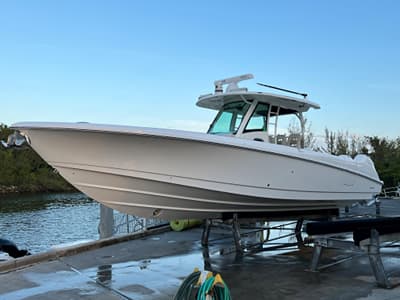 BOATZON | Boston Whaler 350 Outrage 2021 BOATZON | Boston Whaler 350 Outrage 2021