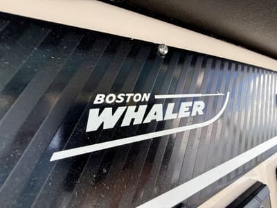 BOATZON | Boston Whaler 350 OUTRAGE 2022