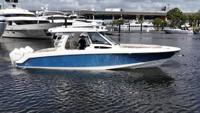 BOATZON | Boston Whaler 350 Realm 2020 BOATZON | Boston Whaler 350 Realm 2020