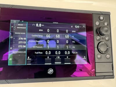 BOATZON | Boston Whaler 350 REALM 2021