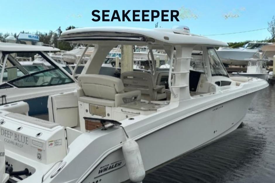 2022 Boston Whaler 350 Realm - Sold Boat