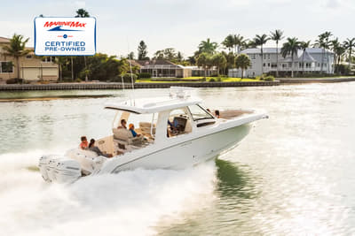 BOATZON | Boston Whaler 350 Realm 2023