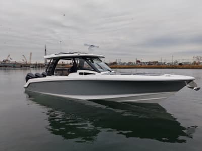 BOATZON | Boston Whaler 350 Realm 2026 BOATZON | Boston Whaler 350 Realm 2026