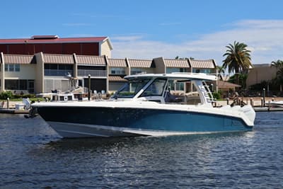 BOATZON | Boston Whaler 350 Realm 2027 BOATZON | Boston Whaler 350 Realm 2027