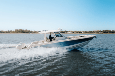 BOATZON | Boston Whaler 360 Outrage 2025