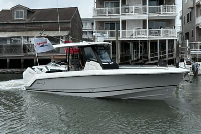 BOATZON | Boston Whaler 360 Outrage 2025