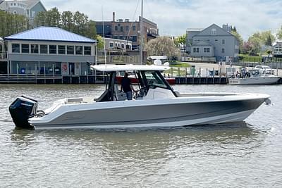BOATZON | Boston Whaler 360 Outrage 2025
