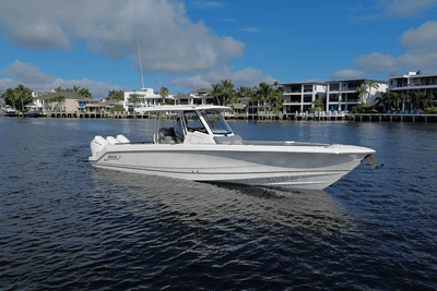 BOATZON | Boston Whaler 360 Outrage 2026 BOATZON | Boston Whaler 360 Outrage 2026
