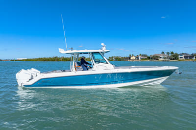 BOATZON | Boston Whaler 360 Outrage 2026