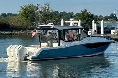 BOATZON | Boston Whaler 365 Conquest 2025