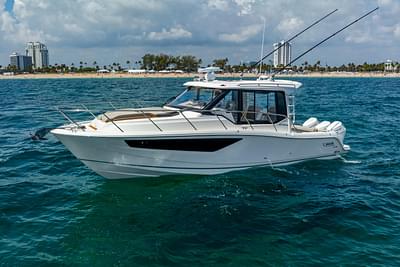 BOATZON | Boston Whaler 365 Conquest 2025 BOATZON | Boston Whaler 365 Conquest 2025