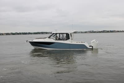 BOATZON | Boston Whaler 365 Conquest 2025 BOATZON | Boston Whaler 365 Conquest 2025