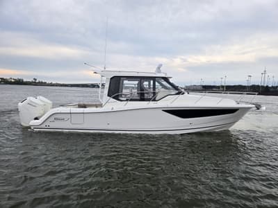 BOATZON | Boston Whaler 365 Conquest 2026 BOATZON | Boston Whaler 365 Conquest 2026