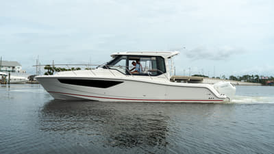 BOATZON | Boston Whaler 365 Conquest 2026