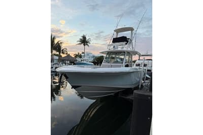BOATZON | Boston Whaler 380 Outrage 2020