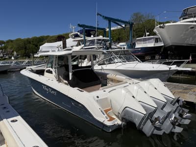 BOATZON | Boston Whaler 380 OUTRAGE 2021