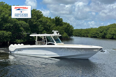 BOATZON | Boston Whaler 380 OUTRAGE 2021