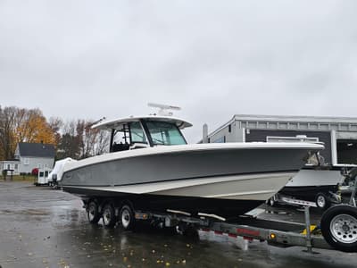 BOATZON | Boston Whaler 380 OUTRAGE 2021