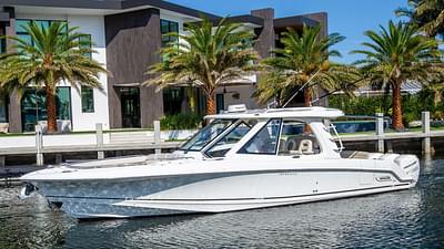 BOATZON | Boston Whaler 380 Realm 2019 BOATZON | Boston Whaler 380 Realm 2019