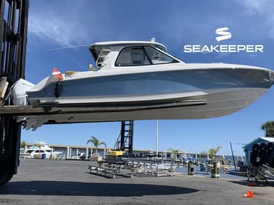 BOATZON | Boston Whaler 380 Realm 2021 BOATZON | Boston Whaler 380 Realm 2021