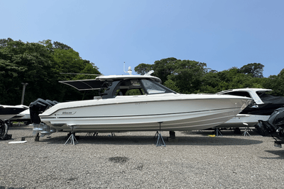 BOATZON | Boston Whaler 380 Realm 2025 BOATZON | Boston Whaler 380 Realm 2025