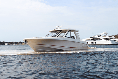 BOATZON | Boston Whaler 380 Realm 2025