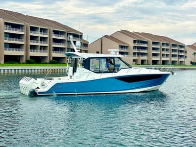 BOATZON | Boston Whaler 405 Conquest 2023 BOATZON | Boston Whaler 405 Conquest 2023