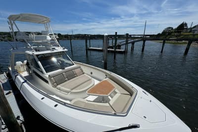 BOATZON | Boston Whaler 420 Outrage 2017