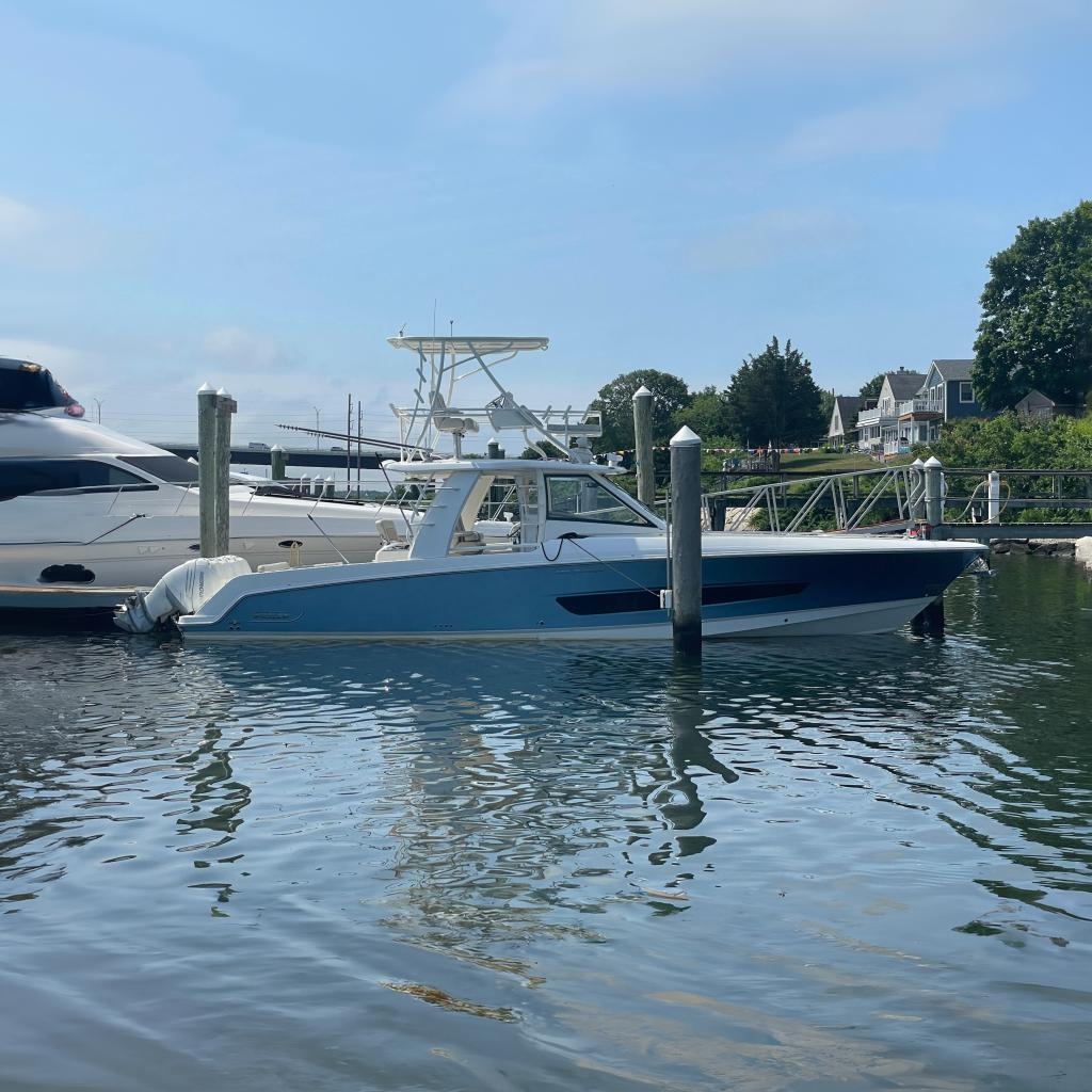 2017 Boston Whaler 420 Outrage - Sold Boat
