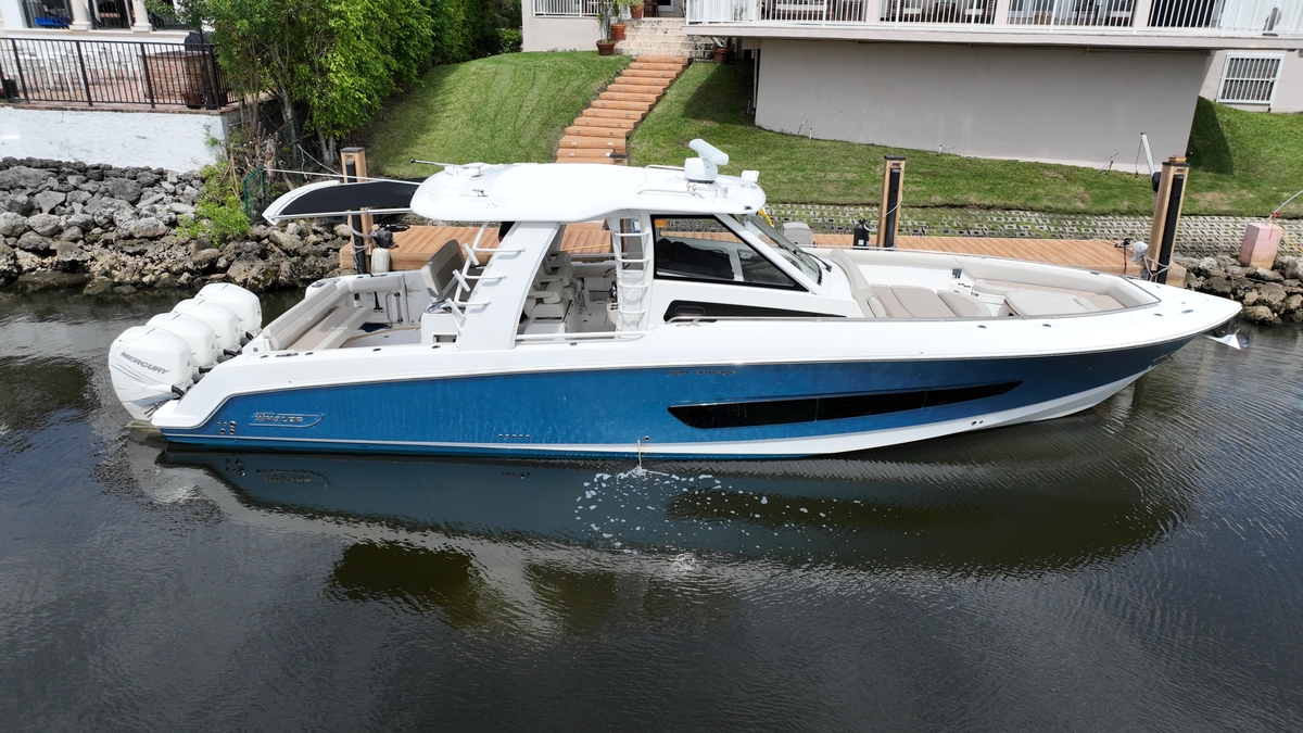 2020 Boston Whaler 420 Outrage - Sold Boat