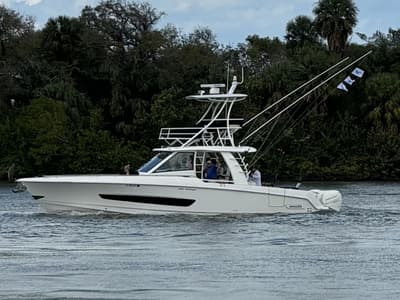 BOATZON | Boston Whaler 420 OUTRAGE 2020