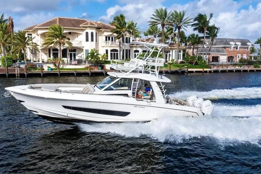 2022 Boston Whaler 420 Outrage - Sold Boat