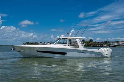 BOATZON | Boston Whaler 420 Outrage 2022