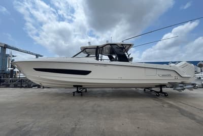 BOATZON | Boston Whaler 420 Outrage 2024 BOATZON | Boston Whaler 420 Outrage 2024