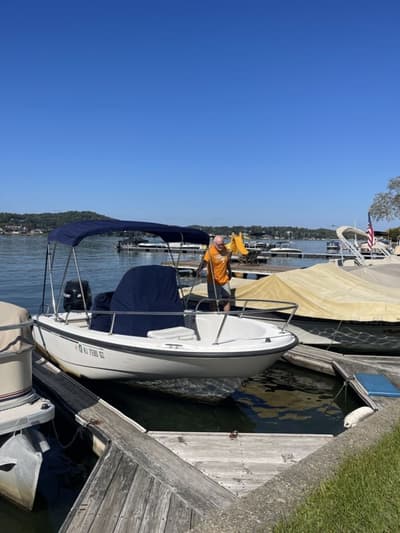 BOATZON | BOSTON WHALER DAUNTLESS 180 CC 2006