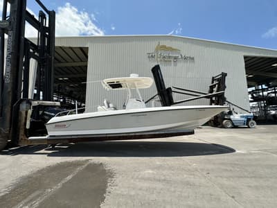 BOATZON | Boston Whaler DAUNTLESS 270 2015