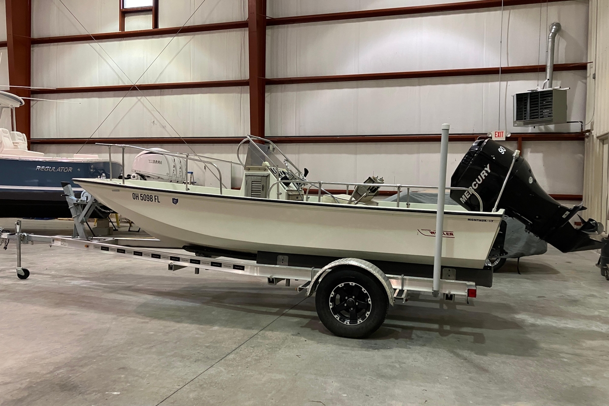 1978 Boston Whaler Montauk 17 CC - Sold Boat