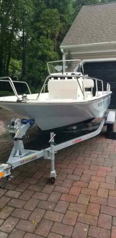 BOATZON | Boston Whaler Montauk 2019 BOATZON | Boston Whaler Montauk 2019