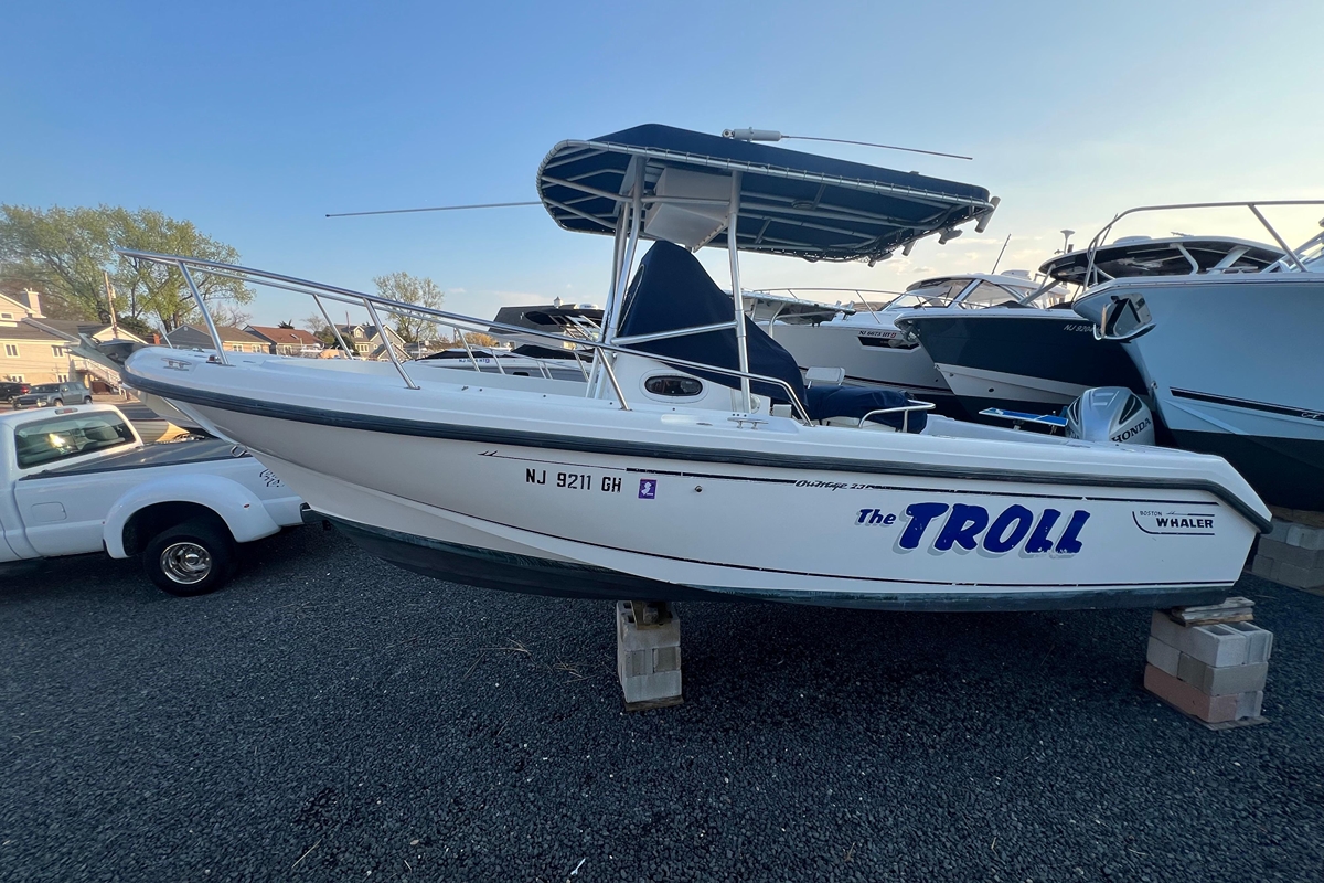 1998 Boston Whaler Outrage 23 - Sold Boat