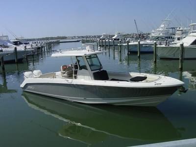 BOATZON | Boston Whaler Outrage Center Console 2017