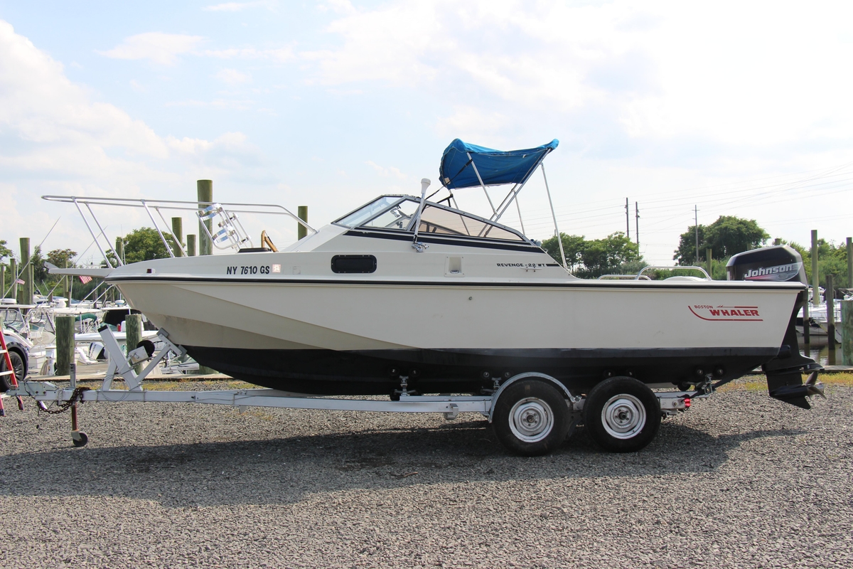 1985 Boston Whaler Revenge 22 - Sold Boat