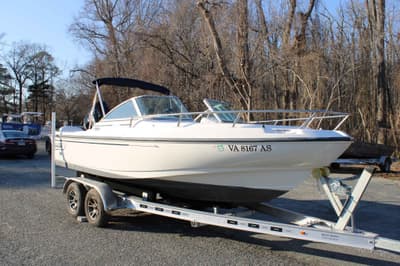 BOATZON | Boston Whaler Ventura 20 1998