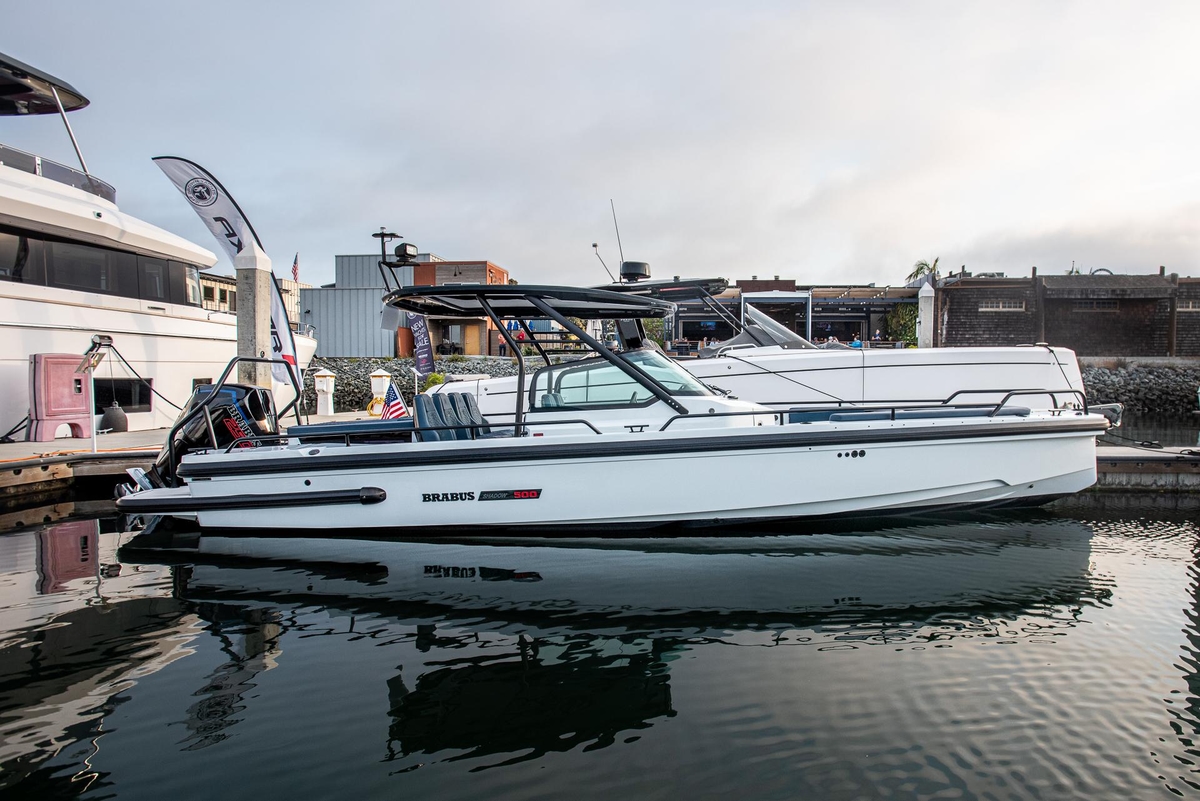 2023 BRABUS Shadow 500 TTop AFT Cabin - Sold Boat