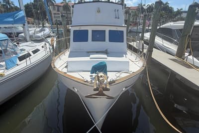 BOATZON | Bristol 42 Trawler 1972